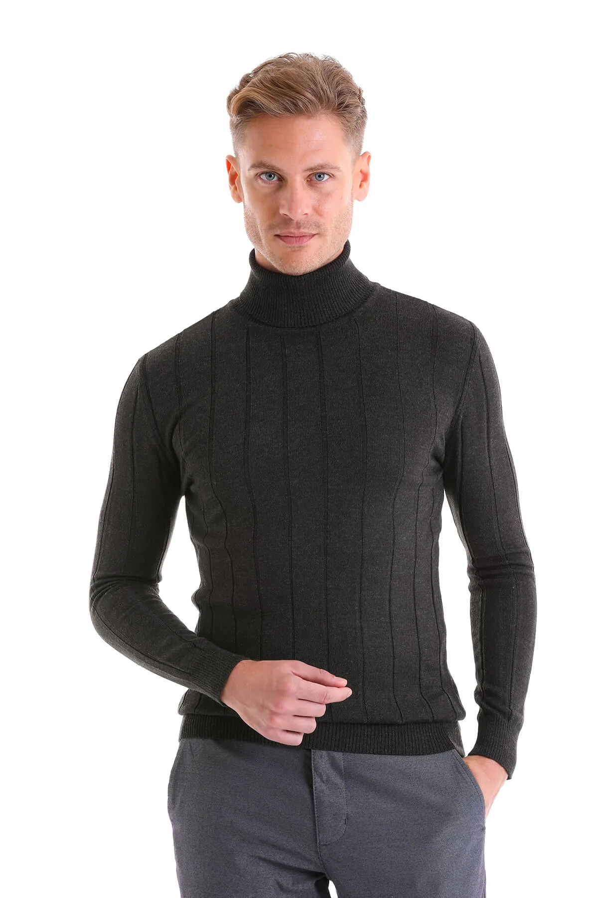 Comfort Fit Wool Blend Charcoal Turtleneck Sweater