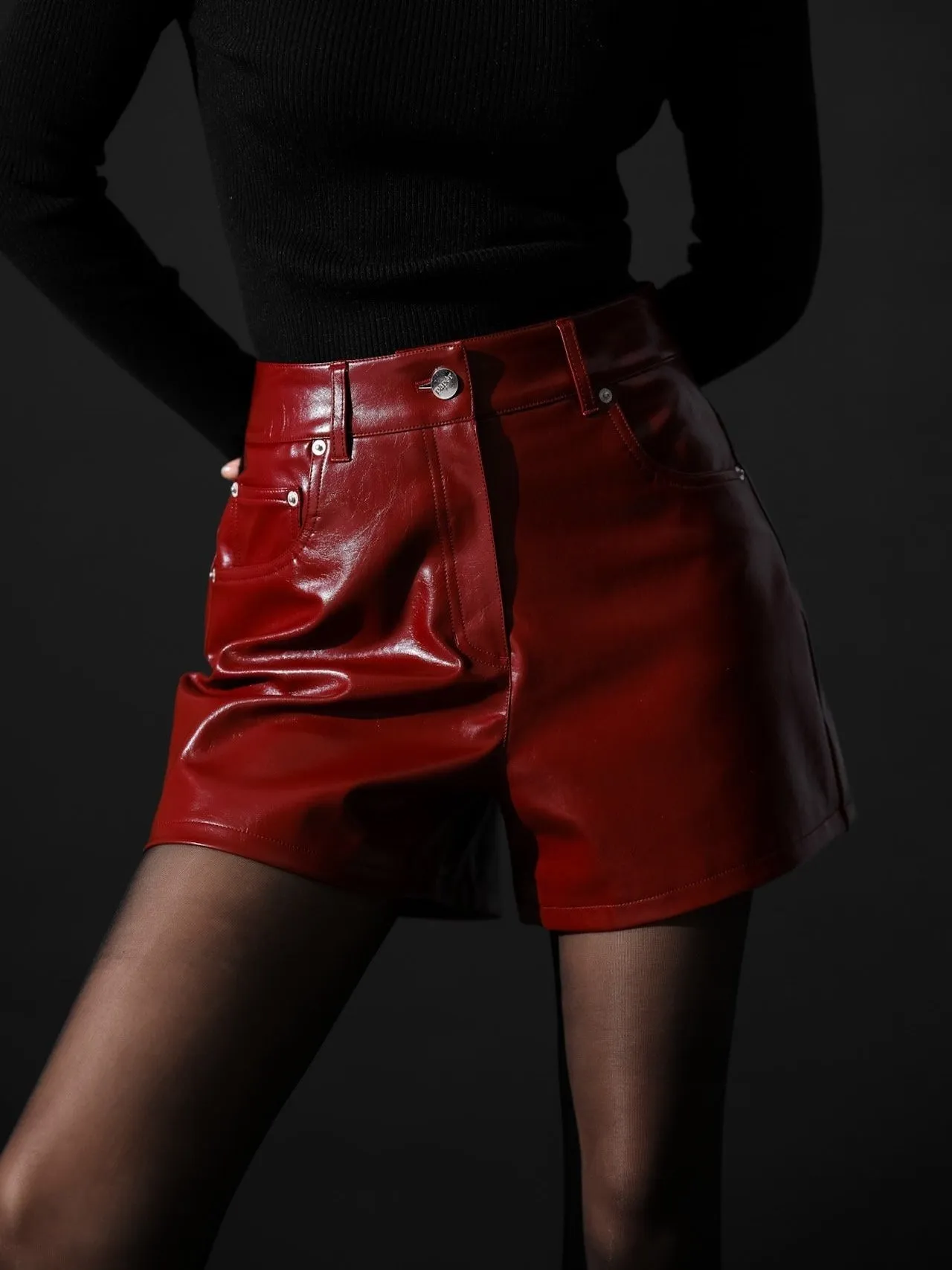 DENIM DETAIL VEGAN LEATHER SHORT PANTS