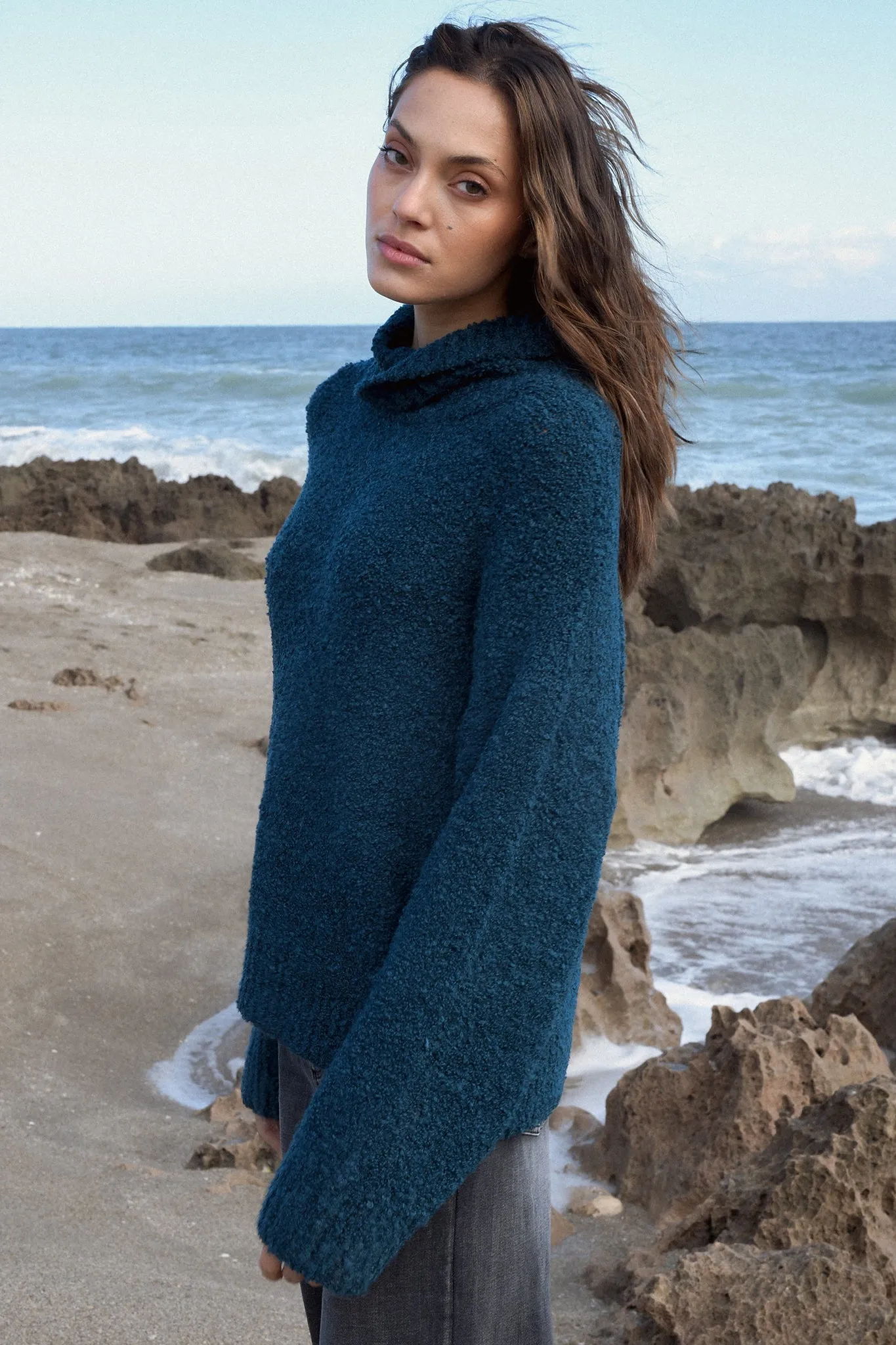 Elan - 9 Turtleneck Sweater Boucle - Teal Blue